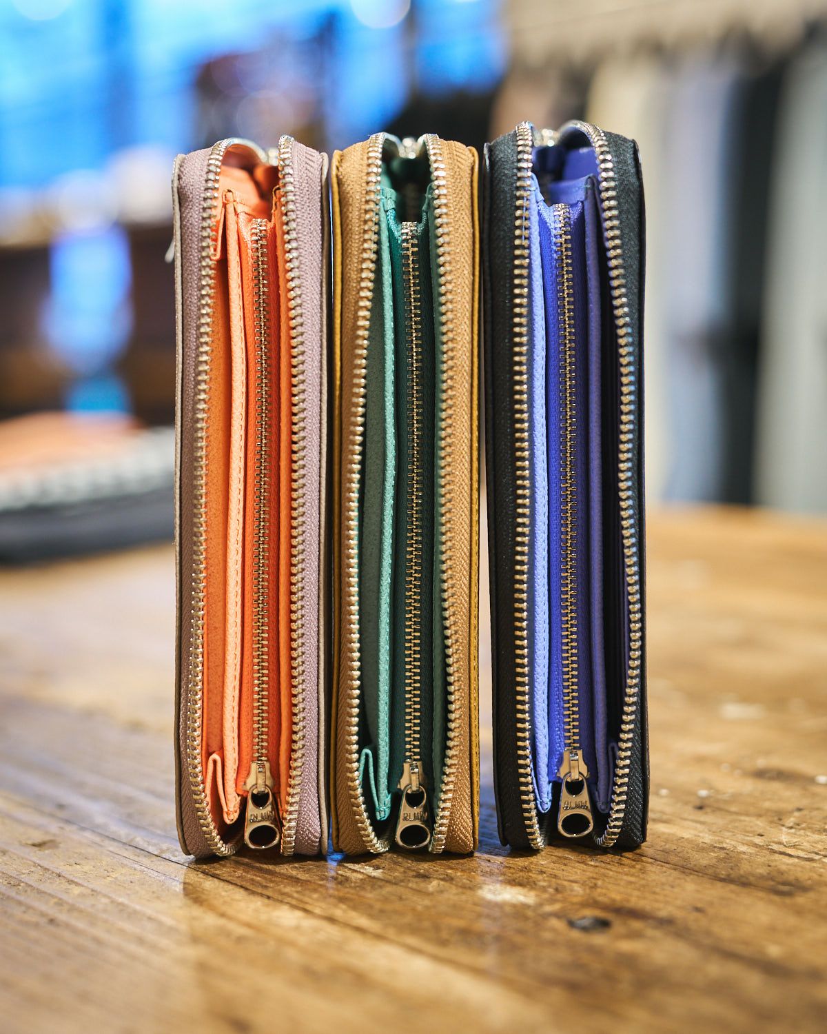 【最終値下げ】本革 長財布 RawLow Mountain Works RawLow Mountain Works / Hillary Wallet 02（ラウンド束入