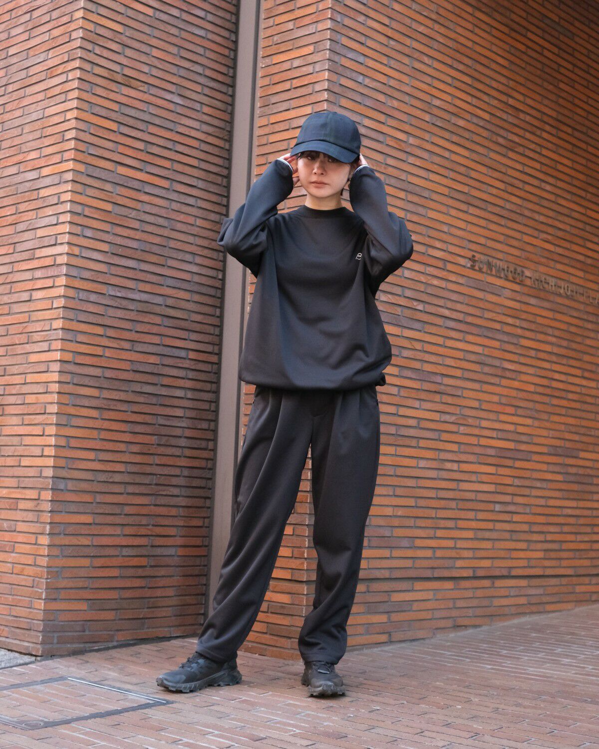 BLACK BRICK / Warm Relax Tapered Pants（Women）｜ブラックブリック