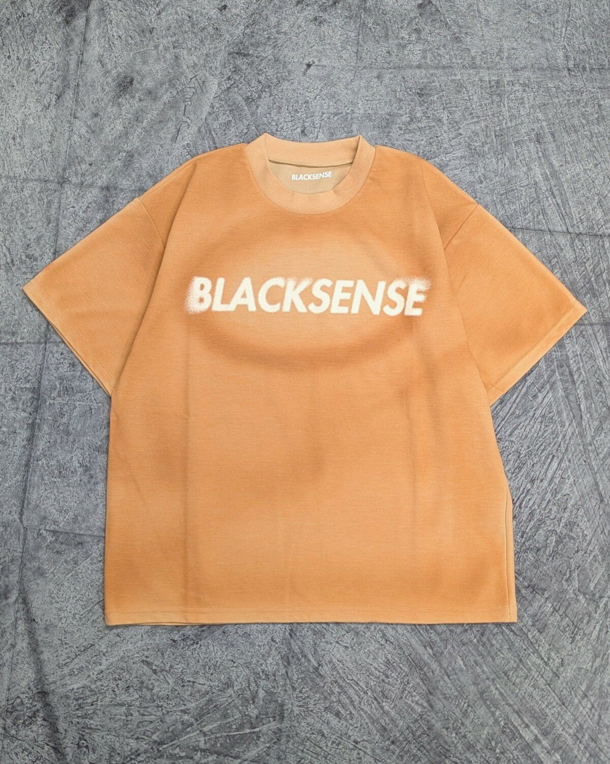 XXXXXSENSE / SPRAY DYEING DRY TEE｜エックスセンスの通販 - BLACK BRICK