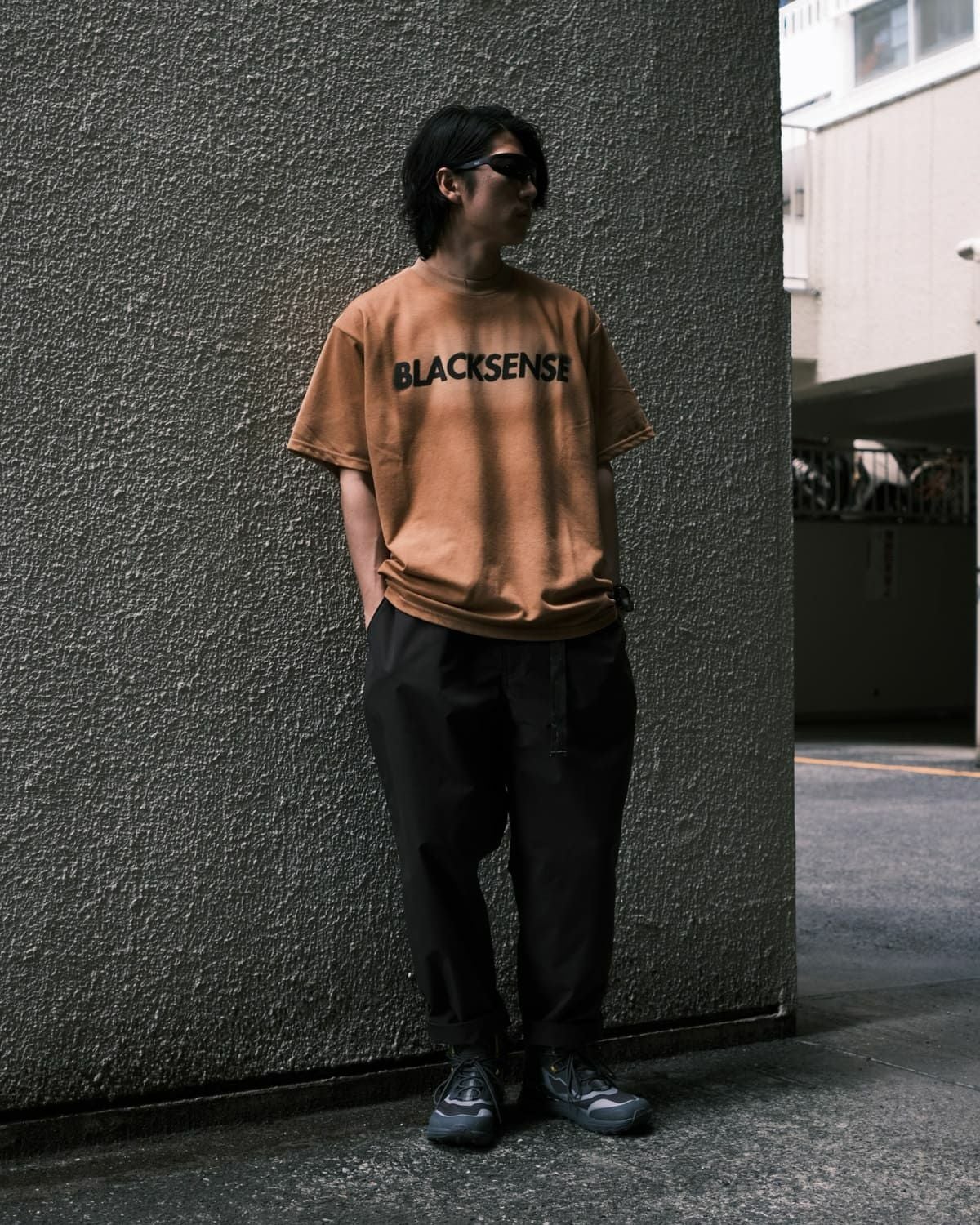 XXXXXSENSE / SPRAY DYEING DRY TEE｜エックスセンスの通販 - BLACK BRICK