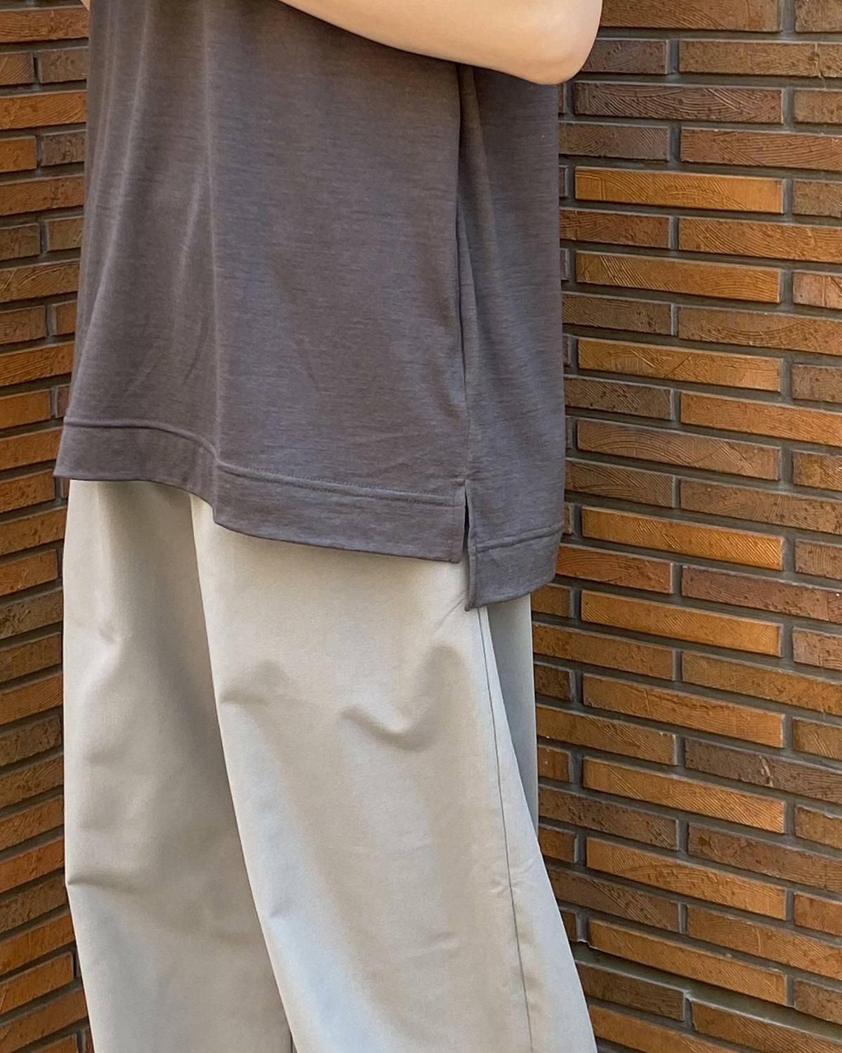 BLACK BRICK / Hybrid Merino Cover SleevelessHybrid ｜ブラック
