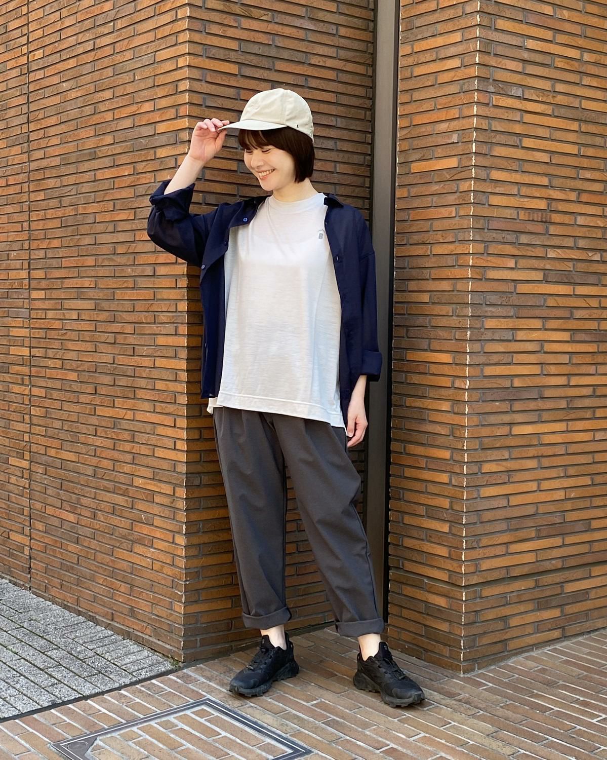 BLACK BRICK / Hybrid Merino Cover SleevelessHybrid ｜ブラック