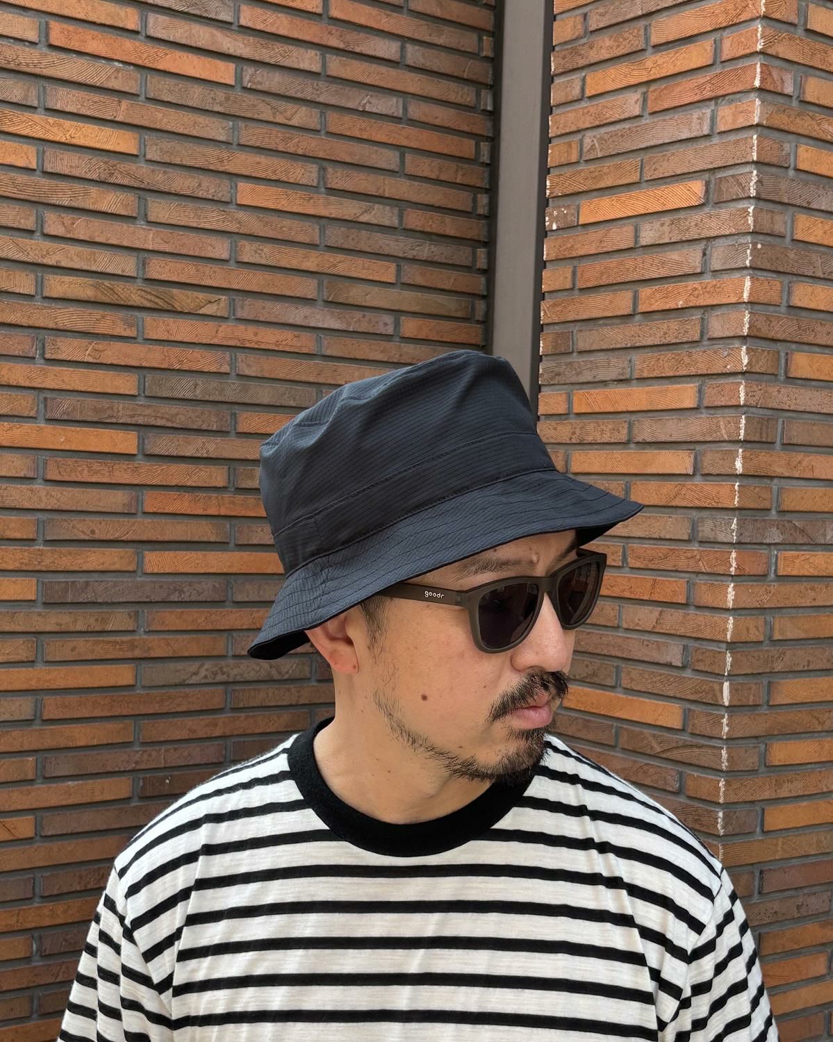 mite ミニツバウール帽子 BLACK サイズs ニットバケット Visor Sticker ストライプ ブラック | ニューエラ