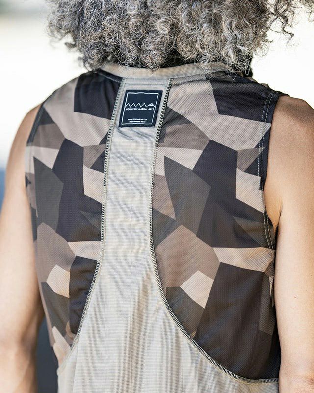 Mountain Martial Arts / Racing Sleeve-less｜マーシャルマウンテン