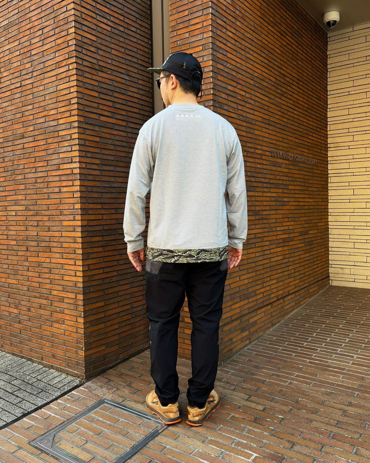Mountain Martial Arts / Basic Pocket Long Tee｜マウンテン