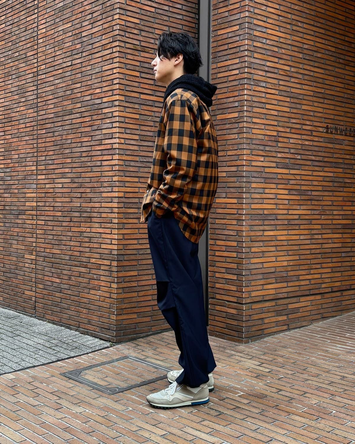 BROWN by 2-tacs /B34-P001 Knee tuck pants｜ブラウンバイツータック