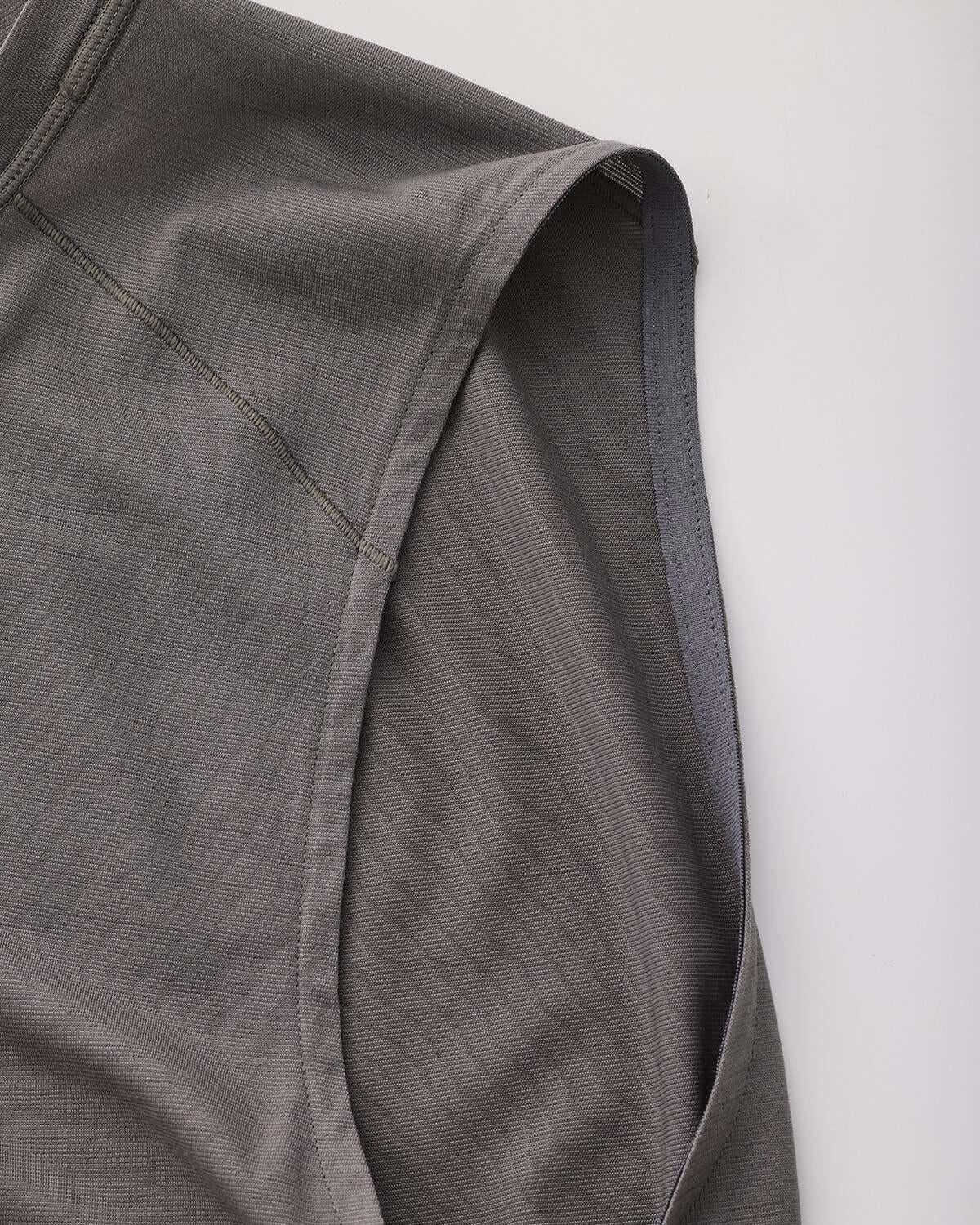 Teton Bros. / Axio Lite Non Sleeve｜ティートンブロスの通販 - BLACK
