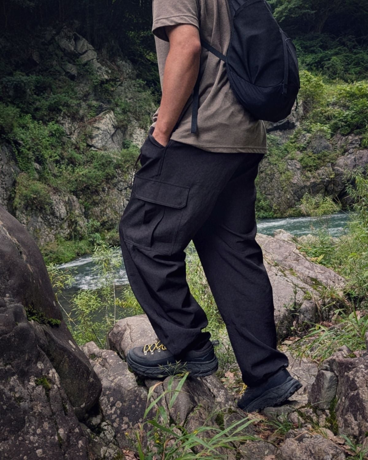 XXXXXSENSE / WIDE CARGO TROUSERS｜エックスセンスの通販 - BLACK BRICK